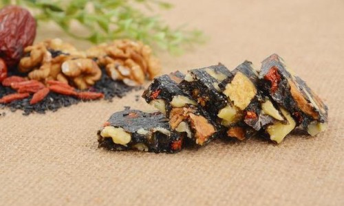 脸上一片一片的红怎么回事-脸上一片一片的红斑网 - 脸上一片一片红还痒怎么回事,脸上一片一片的斑是什么斑
